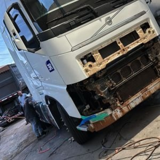 lanternagem-e-pintura-af0010f0b7fbac720b90a9d512e3cb7b-1744718129