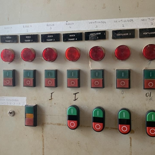 servicos-eletricos-74faacc8c85b9e817bceff529a64a89a-1746619609