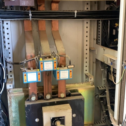 servicos-eletricos-c47a3db5b3e0ea3a6b73f185a91ea098-1746619609