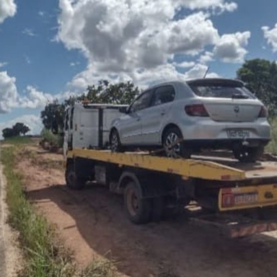 servico-de-guincho-24-hs-e36b772563a2506495f09a41c48cc80f-1761655849