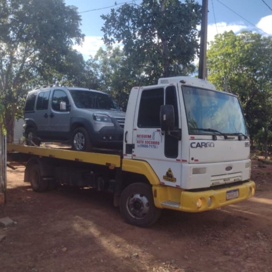 servico-de-guincho-24-hs-7f818338da6dc66daf870ee72aa34593-1761655849