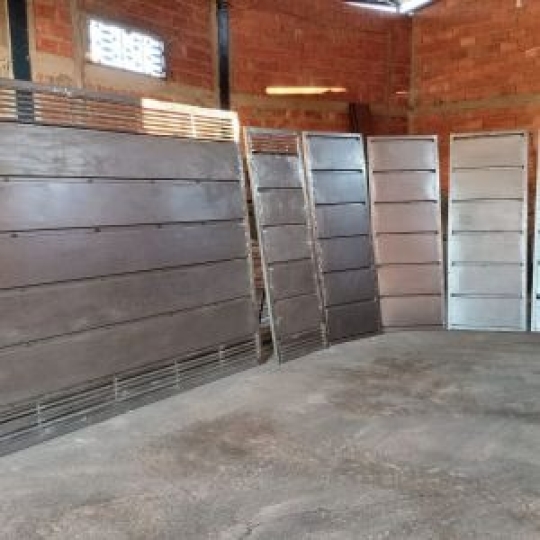 calhas-forro-de-pvc-rufos-portas-portoes-estruturas-metalicas-serralharia-em-geral-b4d5199e2a910d994f2171bdaab6259b-1742478123
