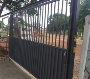 calhas-forro-de-pvc-rufos-portas-portoes-estruturas-metalicas-serralharia-em-geral-0e3edcd37ebe18bb7844bd5855227197-1742478123