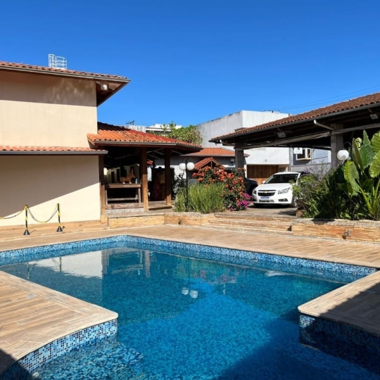 hotel-5c22557eec7d78f39691e84be5800d65-1742590513