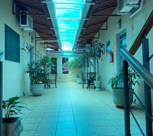 hotel-9d49382f8ade945ff9390cc1022b0199-1742590513