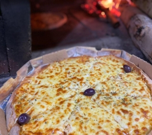 pizzas-6c1dcb06cec4e39d5b5d2b0aef2af5d3-1742841979