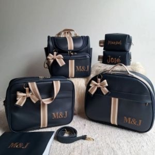 mimos-de-luxo-bolsas-personalizadas-517fcf9616d5bda9600f2d12f3af1486-1742916114