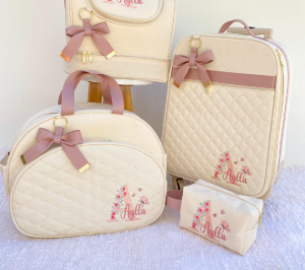 mimos-de-luxo-bolsas-personalizadas-1bd0a4e1049370665fb9120771331e87-1742916114