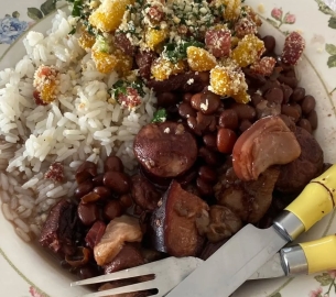 alguns-de-nossos-pratos-cfb8377716479954d020429a95e2cda2-1740747854